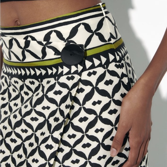 Zara brand new skirt - Picture 3 of 8